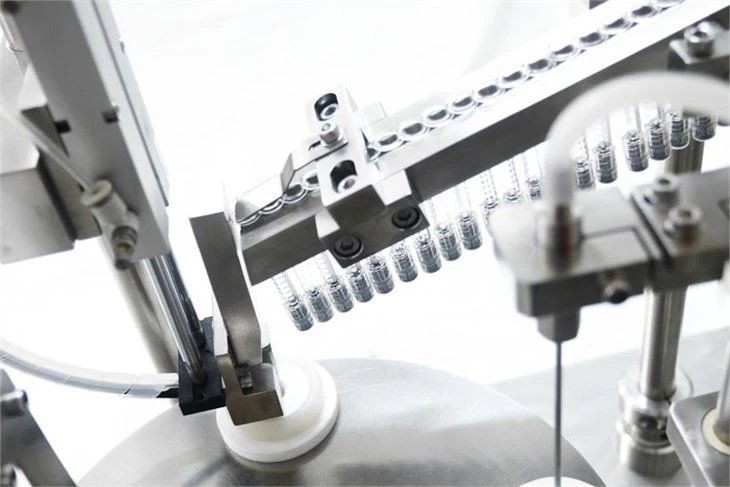 Automatic Cosmetics Syringe Aseptic Filling Machine Automatic Cosmetics Syringe Aseptic Filling Machine